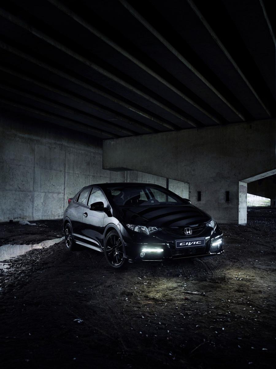  Honda Civic Black Edition 2014 года  (фото 9 из 10)